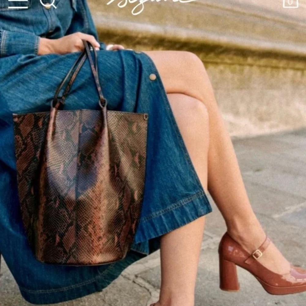 😍NWT Sézane Romie Snake Print Tote - Picture 5 of 6